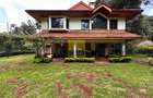 5 Bed House in Rosslyn - 1