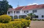 Commercial Property with Service Charge Included in Runda - 4