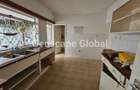 4 Bed House with En Suite in Rosslyn - 12