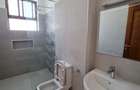 Serviced 3 Bed Apartment with En Suite at Links Road - 4