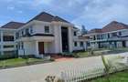 4 Bed Townhouse with En Suite in Karen Hardy - 2