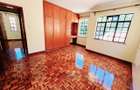 4 Bed Townhouse with En Suite at Lavington - 6