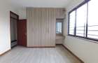 3 Bed Apartment with En Suite in Parklands - 11