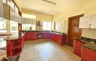 5 Bed House with En Suite in Lavington - 5