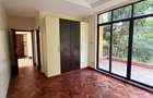 5 Bed Townhouse with En Suite in Lavington - 7
