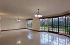 5 Bed Townhouse with En Suite in Spring Valley - 6