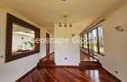 5 Bed House with En Suite in Runda - 7