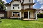 5 Bed Townhouse with En Suite at Lavington - 1