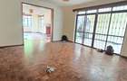 5 Bed Townhouse with En Suite at Lavington Road - 12