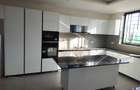 4 Bed Apartment with En Suite in Parklands - 1