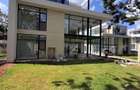 6 Bed Villa with En Suite in Lavington - 4