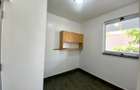 3 Bed Apartment with En Suite in Riverside - 9