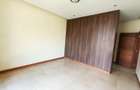 4 Bed House with En Suite in Runda - 12