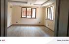 5 Bed Townhouse with En Suite in Lavington - 16