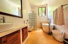 5 Bed Villa with En Suite in Diani - 8