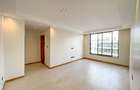 4 Bed Apartment with En Suite in Spring Valley - 9