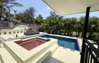 4 Bed Villa with En Suite in Nyari - 19