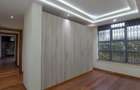 7 Bed Townhouse with En Suite in Nyari - 11