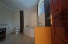 4 Bed House with En Suite in Lavington - 10