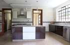 5 Bed Villa with En Suite in Runda - 4