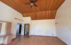 5 Bed Villa with En Suite in Runda - 3