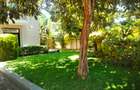 5 Bed Townhouse with Garden at Situated In Ambiance Neighborhood - 4