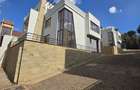5 Bed Villa with En Suite at Apple Cross - 3
