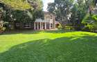 5 Bed House with En Suite at Hillview Clozse - 2