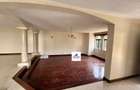 5 Bed Townhouse with En Suite in Westlands Area - 4