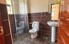 4 Bed Townhouse with En Suite in Lavington - 9