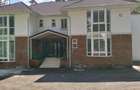 5 Bed Townhouse with En Suite in Rosslyn - 2