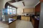 3 Bed Apartment with En Suite at Cresent Close - 6