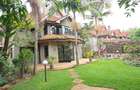 5 Bed Townhouse with En Suite at Lavington Green - 3