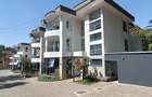 5 Bed Townhouse with En Suite in Lavington - 1