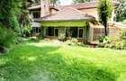 4 Bed Townhouse with En Suite at Lavington - 2