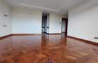 3 Bed Apartment with En Suite at Riverside Drive - 11