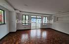 4 Bed House with En Suite in Runda - 8
