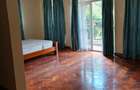 6 Bed Townhouse with En Suite at Lavington - 13