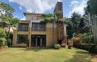 4 Bed Townhouse with En Suite at Lavington Mall - 3
