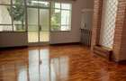 5 Bed House with En Suite in Runda - 2