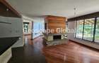 5 Bed House with En Suite in Runda - 10