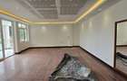 5 Bed House with En Suite in Runda - 11