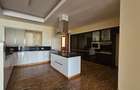 4 Bed Apartment with En Suite at Vihiga Road - 3