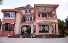 6 Bed House with En Suite in Garden Estate - 1