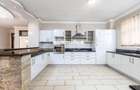 4 Bed Apartment with En Suite in Parklands - 3