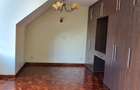 4 Bed Townhouse with En Suite in Lavington - 12