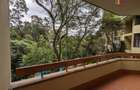 4 Bed Apartment with Swimming Pool in Riverside - 3
