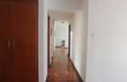 8 Bed House with En Suite in Lavington - 16
