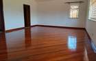 5 Bed House with En Suite in Runda - 13