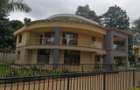 5 Bed Townhouse with En Suite in Lavington - 2